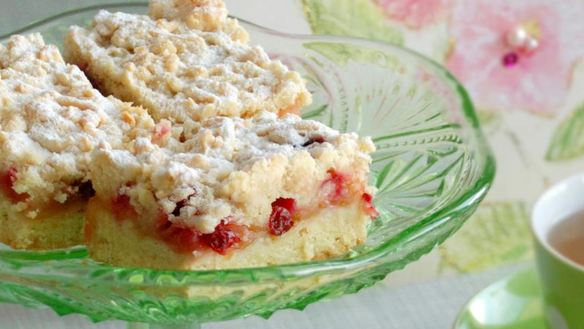 Рецепт Тертого пирога с вареньем Смородинка