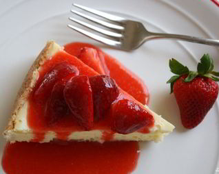 Творожный пирог с клубникой