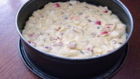 яблочный пирог с изюмом