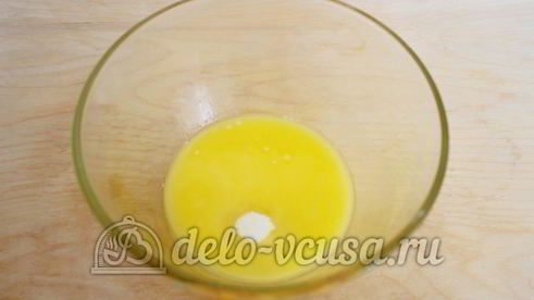 заливной пирог с зеленым луком и яйцом