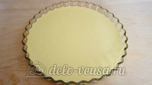 заливной пирог с зеленым луком и яйцом