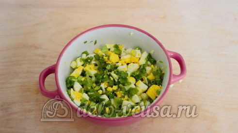 заливной пирог с зеленым луком и яйцом