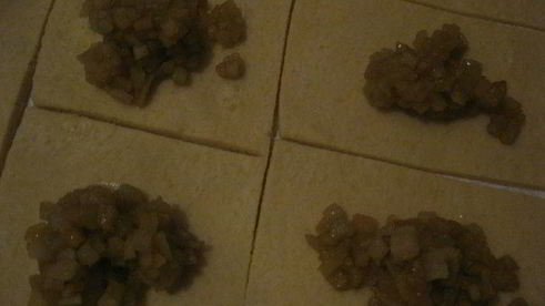 картофельные пирожки с яблоками