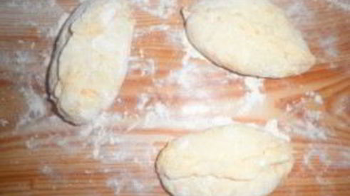 пирожки без дрожжей на сковороде