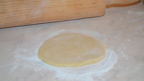 пирожки из медово-творожного теста с яблоками