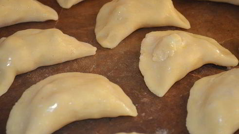 пирожки из медово-творожного теста с яблоками