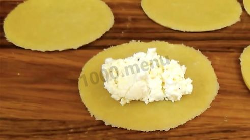 пирожки из теста на соде с творогом несладкие