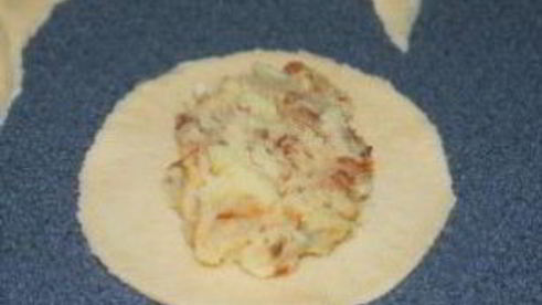 пирожки с грибами и луком