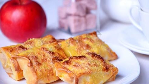 пирожки с яблоками из теста фило в духовке