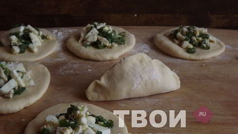 пирожки с яйцом и луком