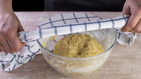 пирожки с зеленым луком и яйцами