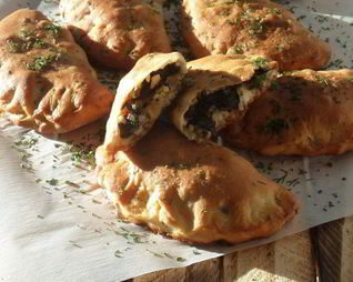 Постные пирожки с рисом и грибами