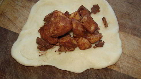 простые шоколадно-яблочные пирожки