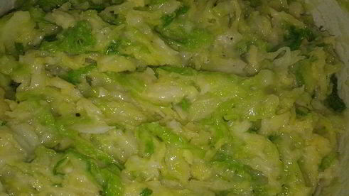 жареные пирожки из савойской капусты с яйцом и опятами