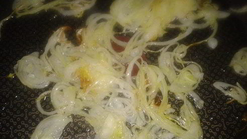 жареные пирожки из савойской капусты с яйцом и опятами