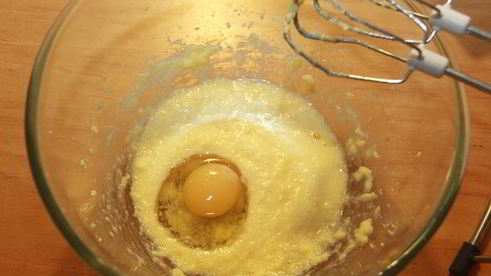 брауни с вишней и миндалем