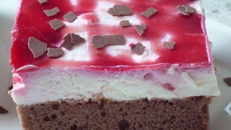 Рецепт малиновых пирожных страчателла