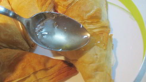 пирожное аромат розы из теста фило с кремом