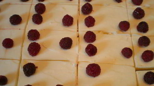 пирожное малина в шампанском