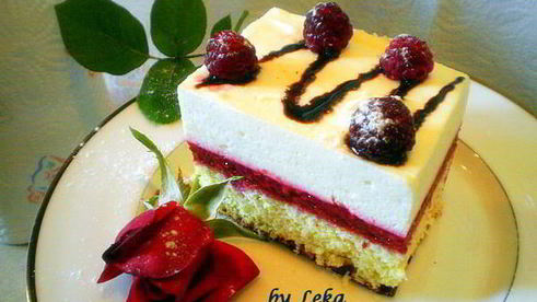 пирожное малина в шампанском