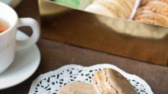 Рецепт Пирожных макарон с чаем Эрл Грей и соленой карамелью