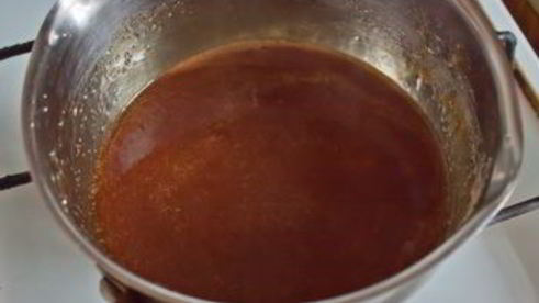 пирожные макарон с чаем эрл грей и соленой карамелью