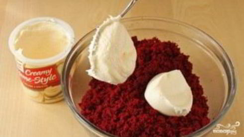 пирожные с брусникой и сметаной