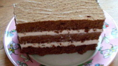 шоколадное пирожное