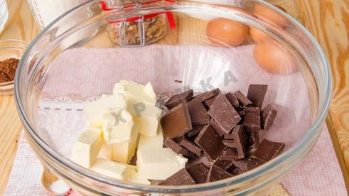 шоколадный брауни в мультиварке