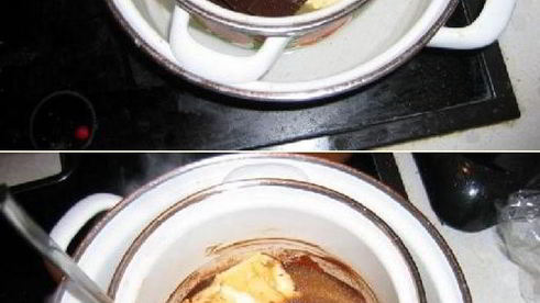 шоколадные пирожные с клубникой в желе