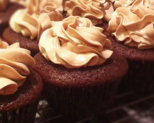 Шоколадные пирожные с кремом Бейлис