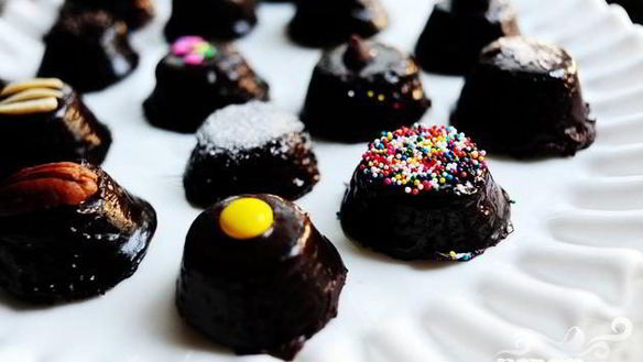 Рецепт Шоколадных пирожных в сливочной глазури