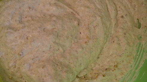 воздушное миндальное пирожное с ванильным ароматом