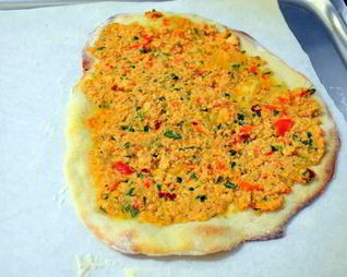 Домашний турецкий Лахмаджун пицца с фаршем