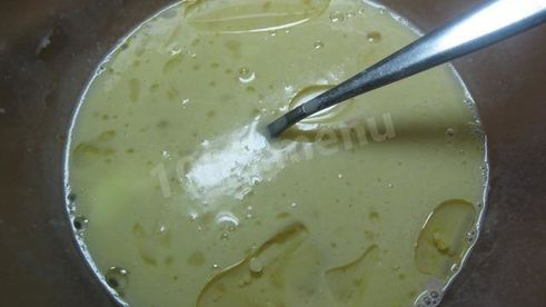 домашняя толстая пицца с грибами