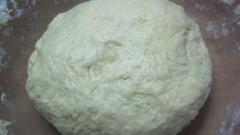 домашняя толстая пицца с грибами