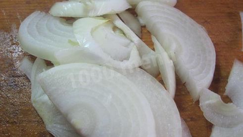 домашняя толстая пицца с грибами