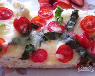 Пицца Маргарита на хлебе