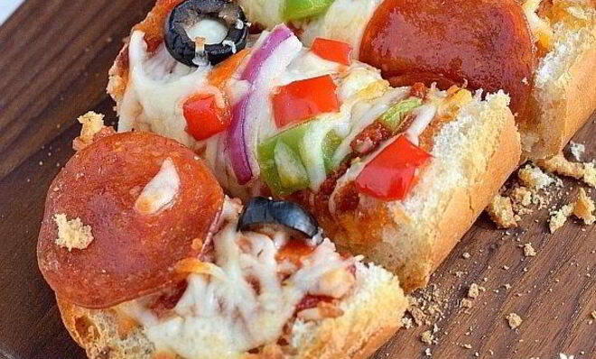 Пицца на батоне в духовке