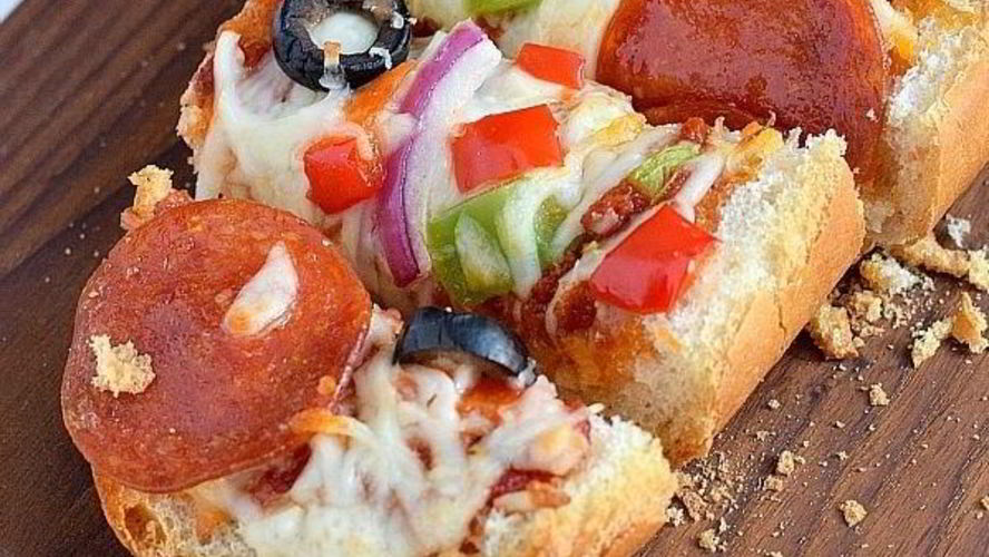 Рецепт пиццы на батоне в духовке