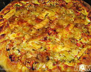 Пицца на домашнем дрожжевом тесте