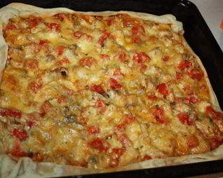 Пицца на слоеном тесте