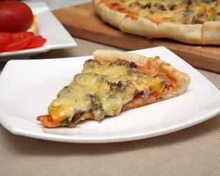 Пицца с фаршем по-домашнему