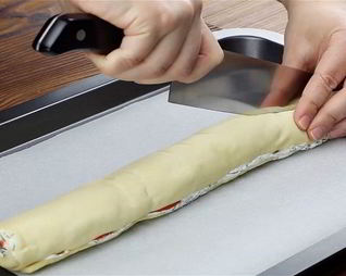 Пицца с красной рыбой