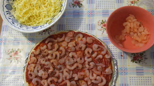 пицца с креветками