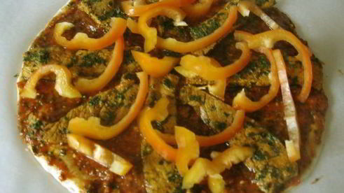 пицца с маринованным мясом