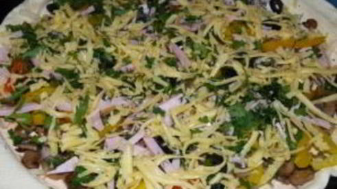 пицца с сыром и грибами