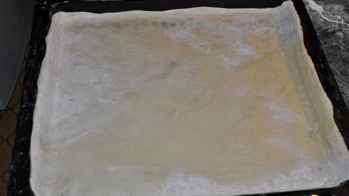 пицца с тунцом и кальмарами