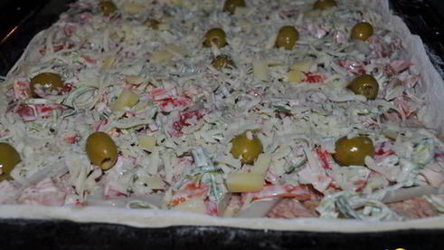 пицца с тунцом и кальмарами