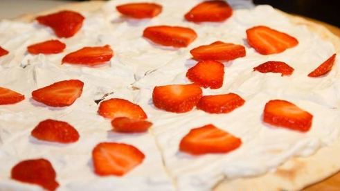 сладкая пицца